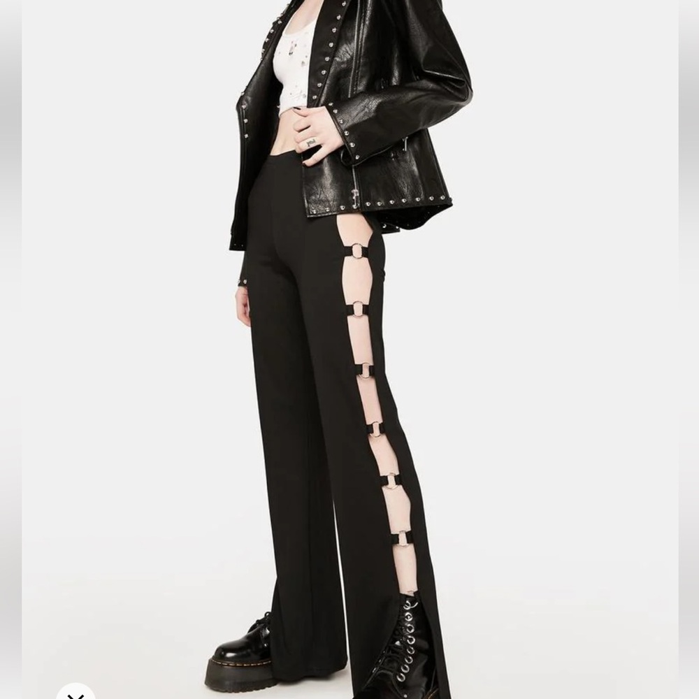 Open Ring Flare Pants